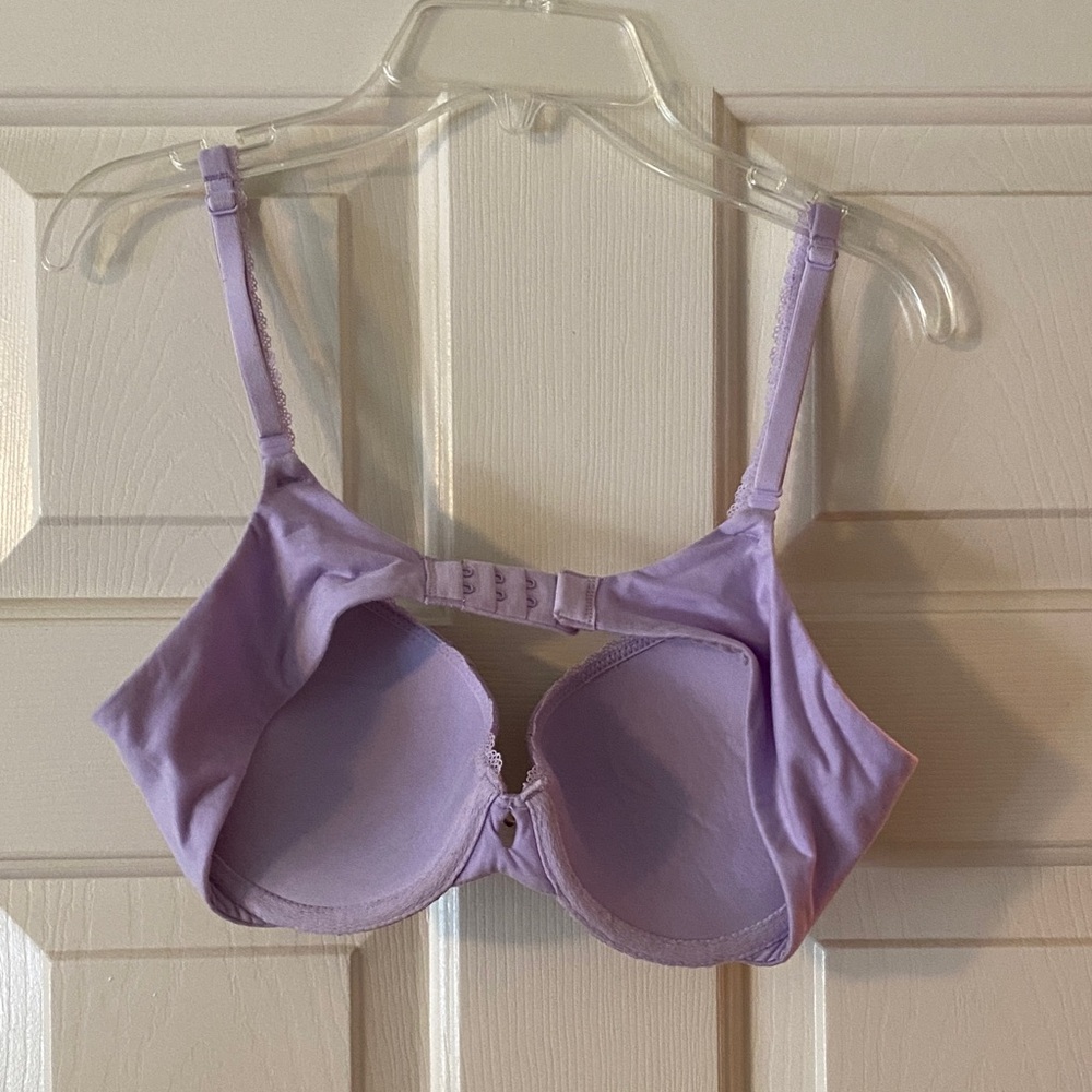 Elegant Lavender Lace Bra - Picture 4 of 5